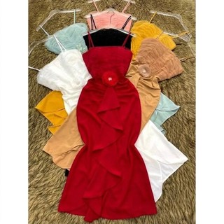 Đầm 2 dây body kèm hoa.