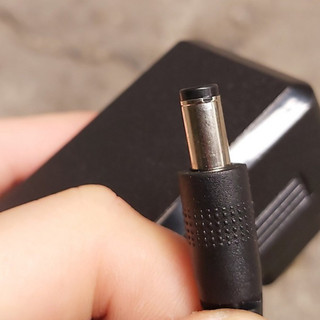sạc 19v 0.6a
