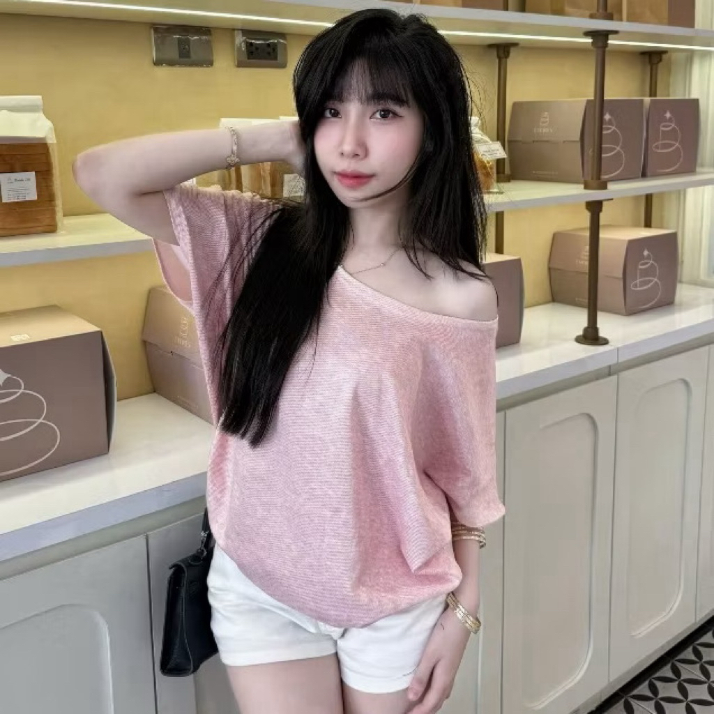 (PASS 12) Áo Thun Nữ Dáng Rộng Lệch Vai, Áo Cộc Tay Cổ Lệch Chất Thun Lông Thỏ Form Rộng - Suxing - 