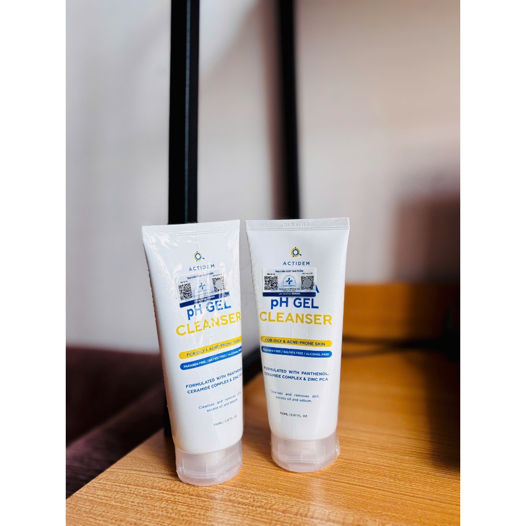 Gel rửa mặt Actidem Derma pH Cleanser dành cho da dầu mụn