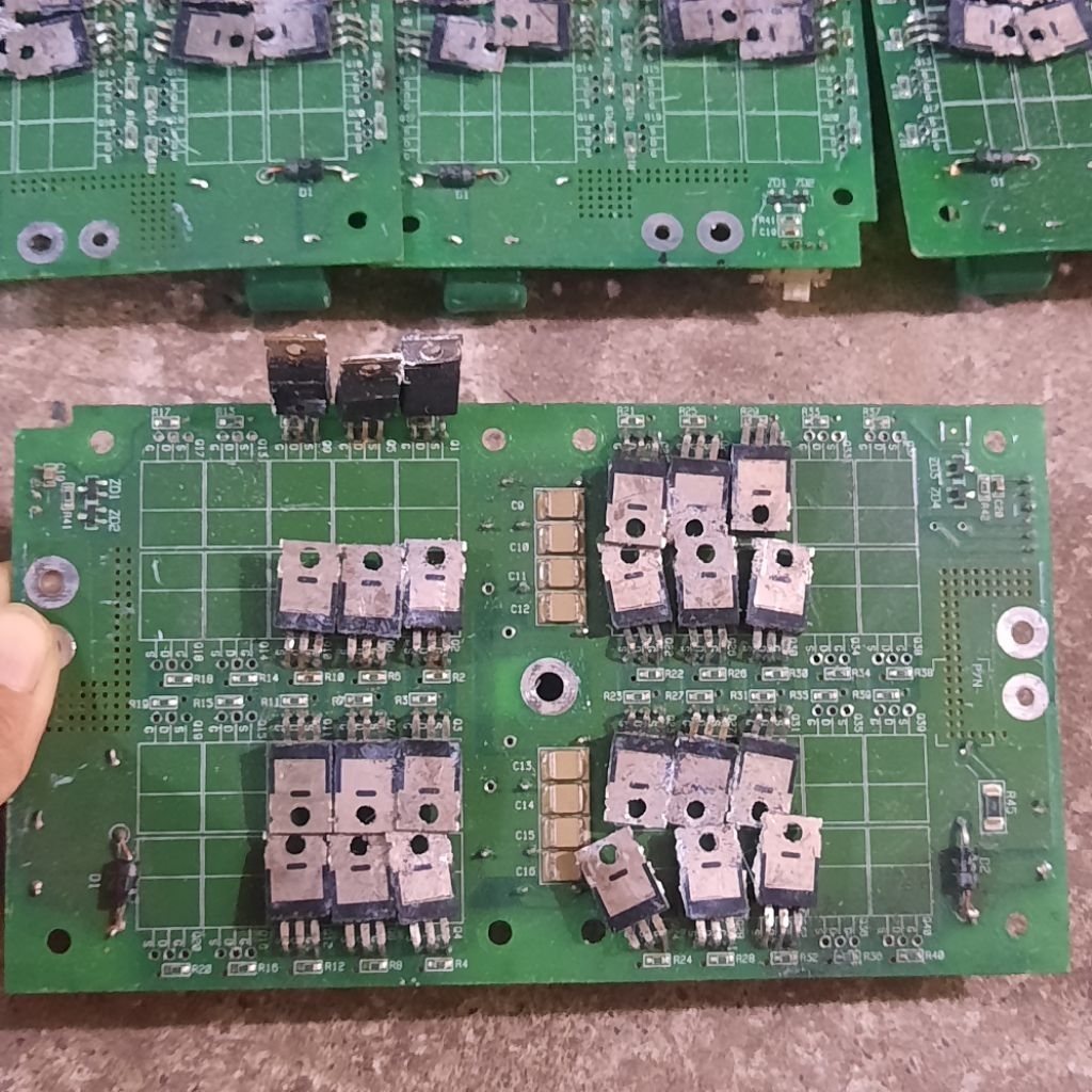 1 vỉ 24 con Fet 52N15D ( 52A-150v) hàng tháo máy