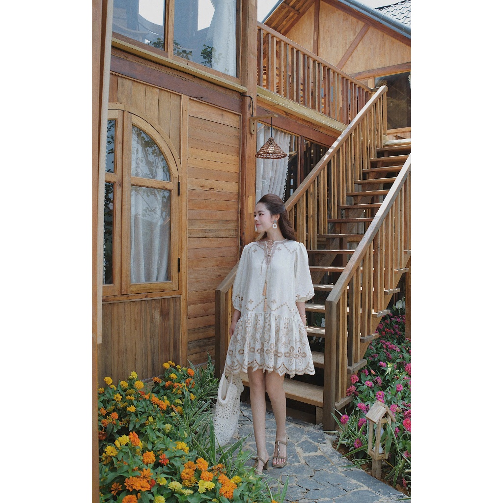 Váy babydoll thêu ren Tania Dress | BigBuy360 - bigbuy360.vn