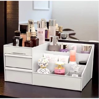Tủ mỹ phẩm mini