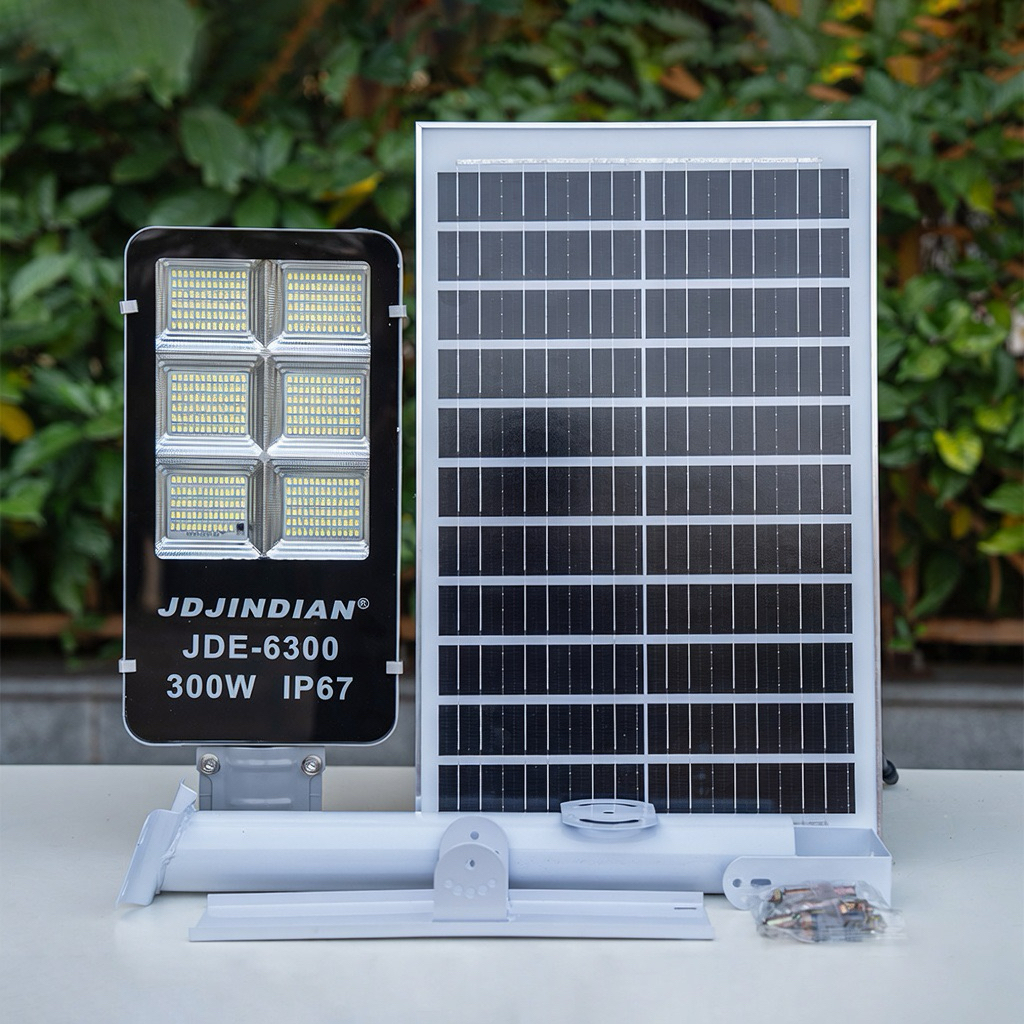 Đèn Đường Năng Lượng Mặt Trời 300W JDE-6300 | 458 LED 5730 | Pin 36000mAh | Mono 35W | IP65 | Chống 