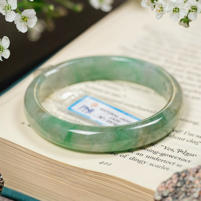 Vòng Cẩm Thạch Bản Hẹ Type A Ni 56 Kèm Kiểm Định Mã 257655 - Ngọc Trai Trường Thịnh