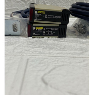 CẢM BIẾN QUANG soi đôi  E3JK-5DM1