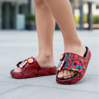 Dép Bánh Mì Nhúng Mờ Bé Trai Form Sục Hình Siêu Nhân 3D – Êm Chân Chống Trơn (Size 24–35)