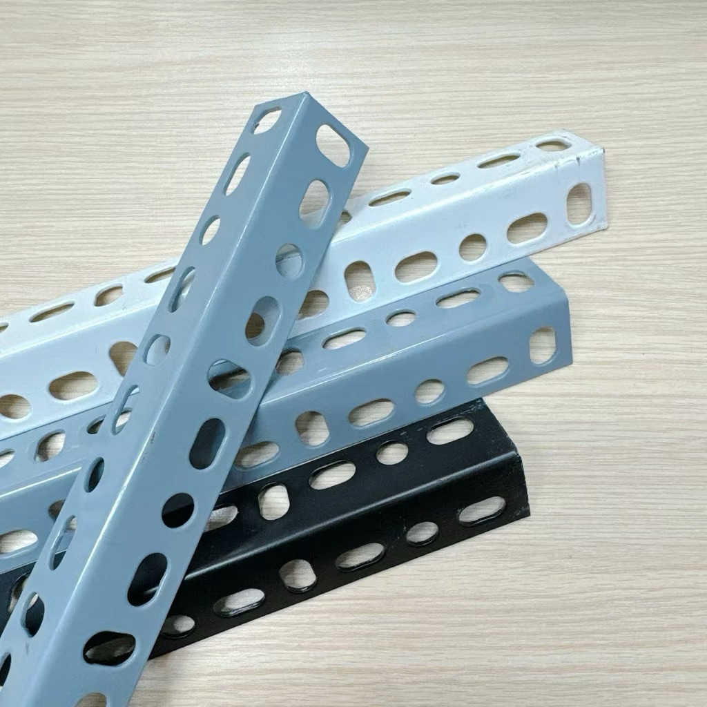 (HT) Sắt V lỗ 3x3 dài 40cm, 50cm