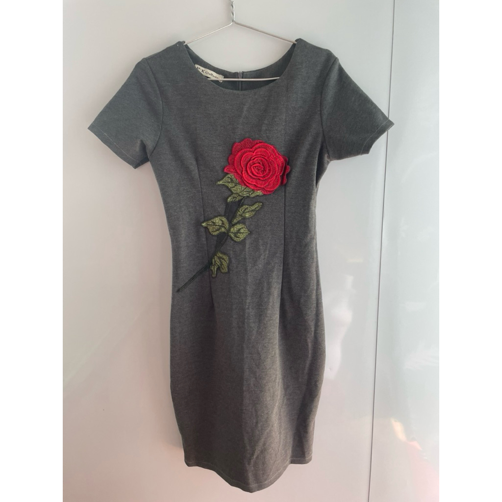 Đầm basic tôn dáng size S E66 D87