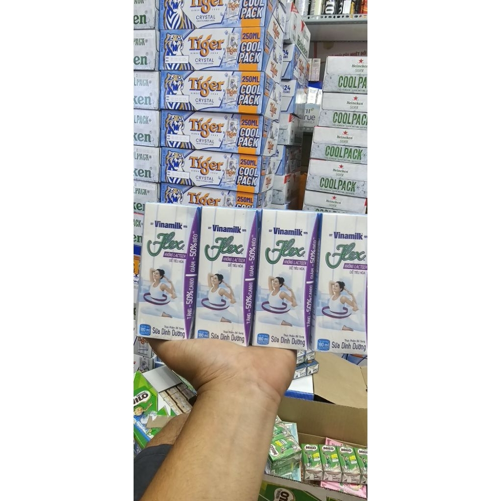 Lốc 4 hộp Sữa dinh dưỡng Vinamilk Flex không lactose 180ml