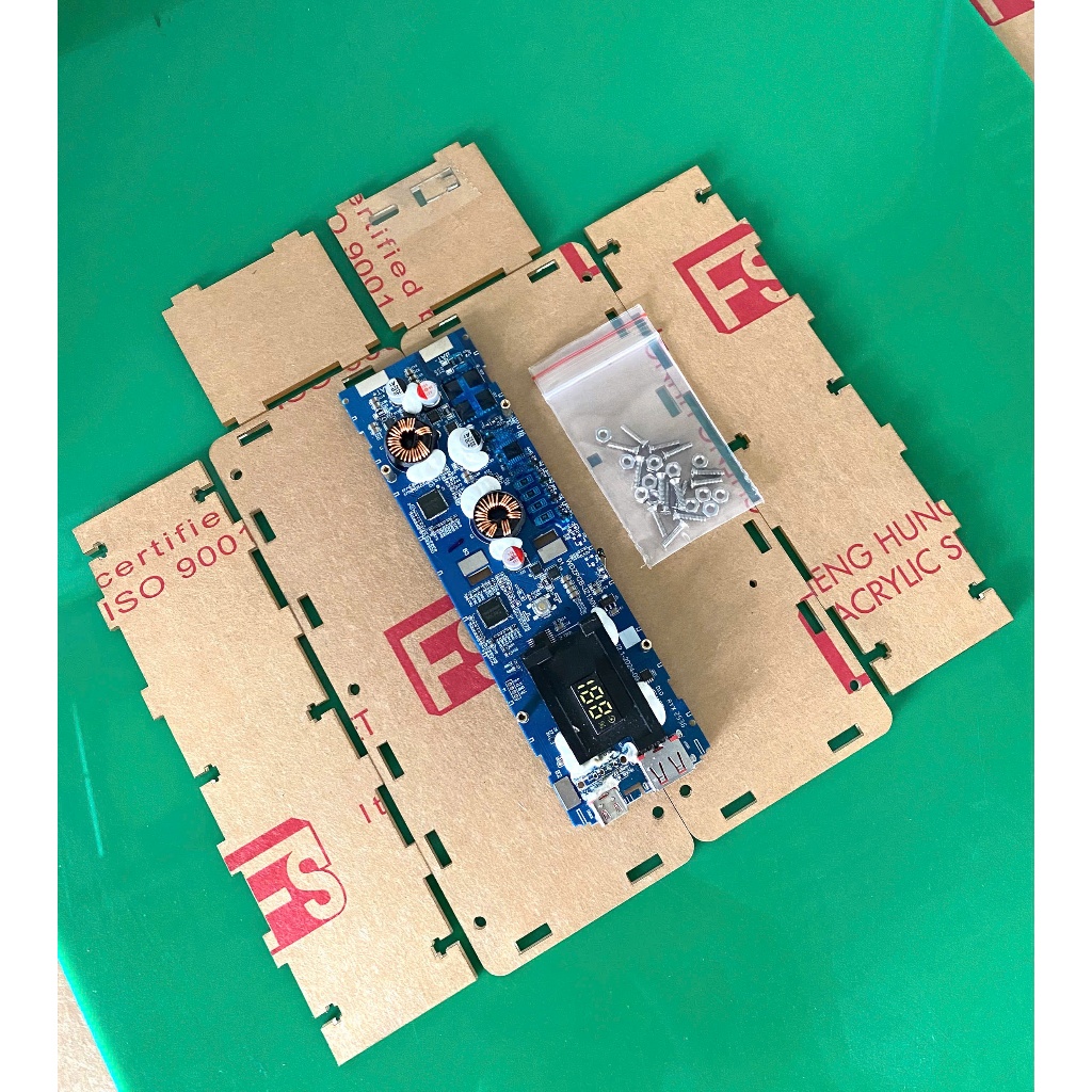 Box Mica dùng mạch sạc nhanh 130W 4S như hình cho pin 21700 26800 26980( không bao gồm mạch)