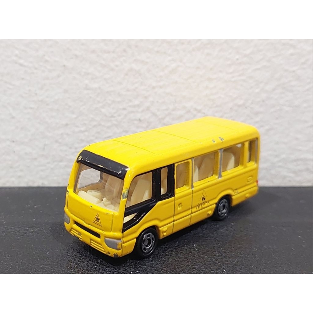 Xe mô hình Tomica 49 Toyota Coaster Kindergarten Bus  - Made in Vietnam