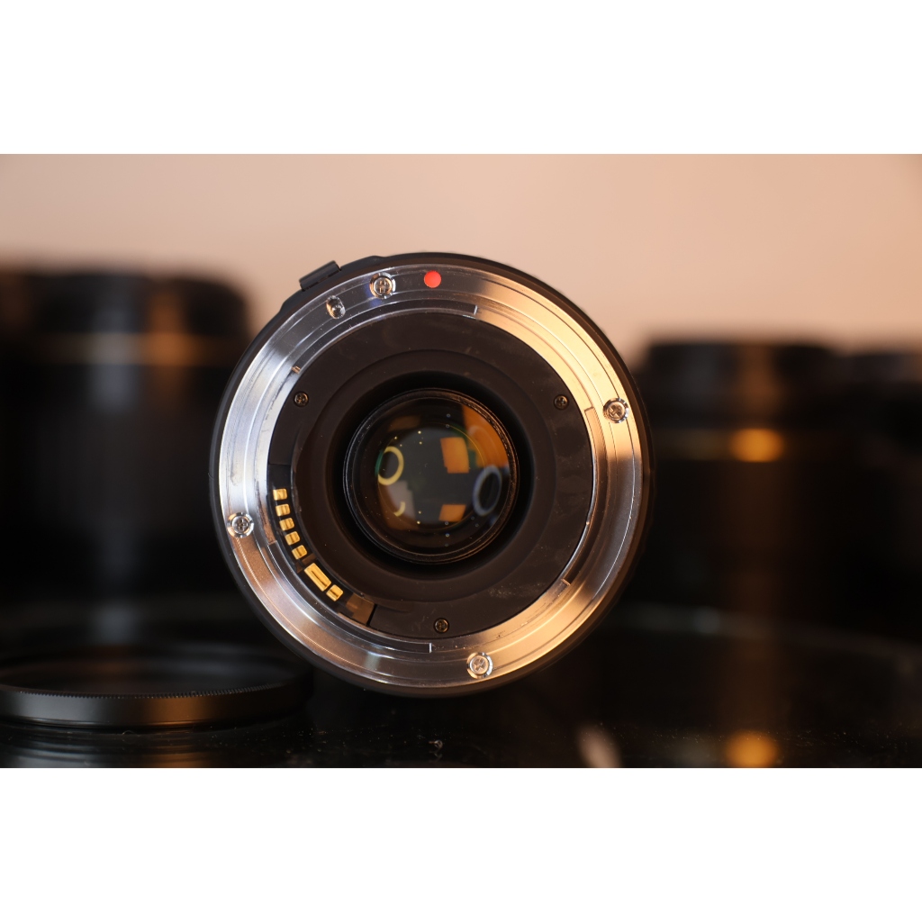 Lens canon Sigma 70-300mm f/4-5.6 APO Macro Super for Canon ef (98%) - Ống kính Canon EF