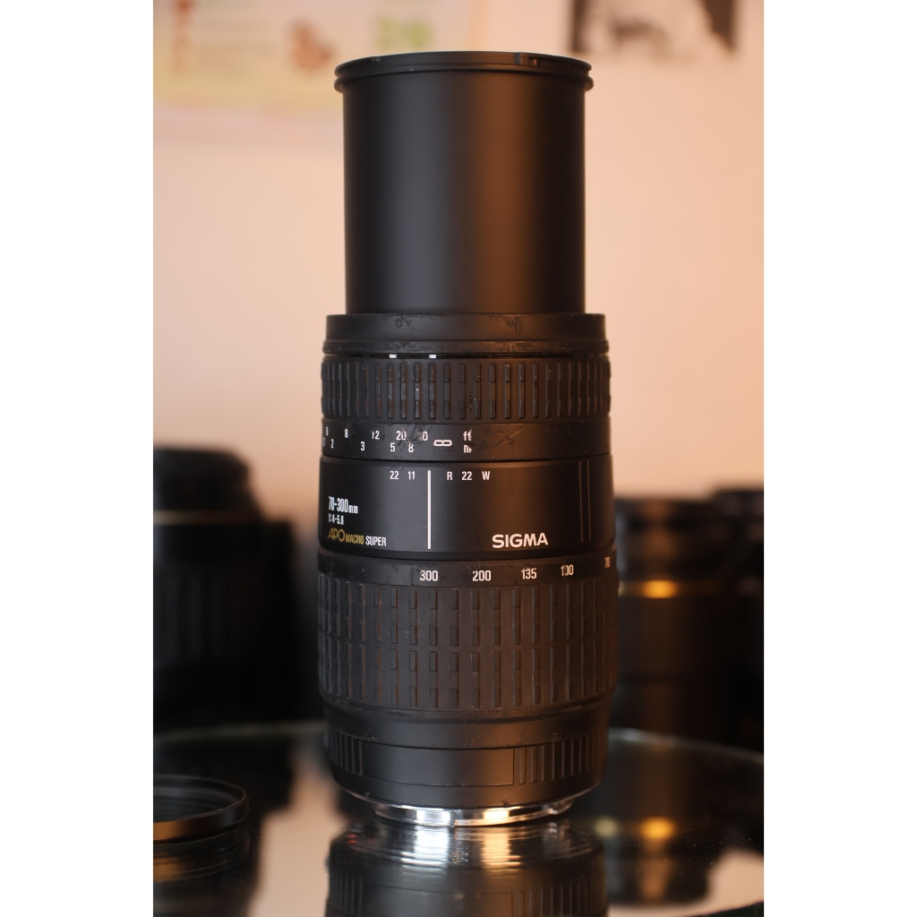 Lens canon Sigma 70-300mm f/4-5.6 APO Macro Super for Canon ef (98%) - Ống kính Canon EF