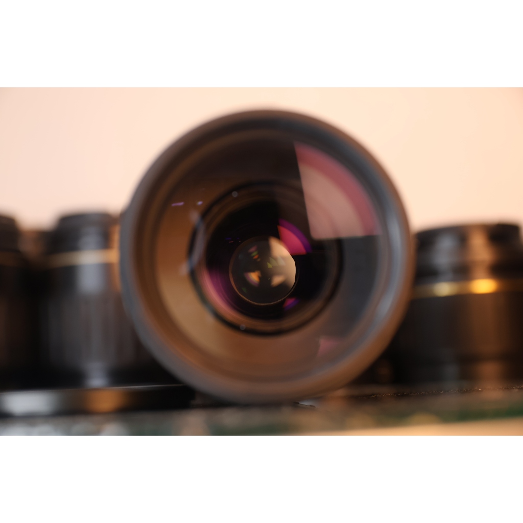 Lens canon Sigma 70-300mm f/4-5.6 APO Macro Super for Canon ef (98%) - Ống kính Canon EF