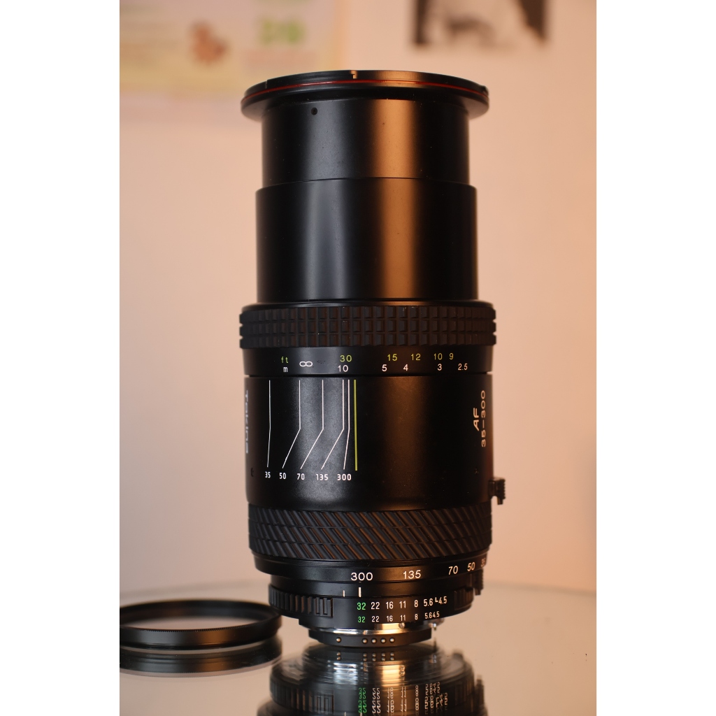 Lens Nikon Tokina 35-300mm  f4.5-6.7 for nikon full frame 98%