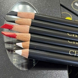 1 cây CHÌ GỖ CHARM HARD FORMULA SIÊU NÉT – PHẨY SỢI CHUẨN – DÙNG TRONG PHUN XĂM THẨM MỸ