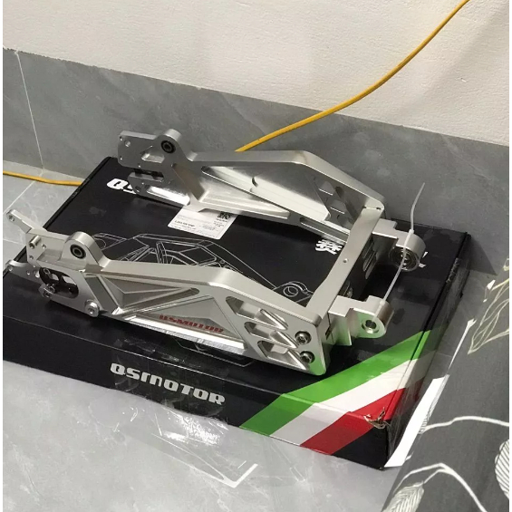 Gắp QS MOTOR CNC tăng chỉnh dành cho xe máy điện các loại Phụ Tùng Xe Điện tặng kèm pát heo 2 piston