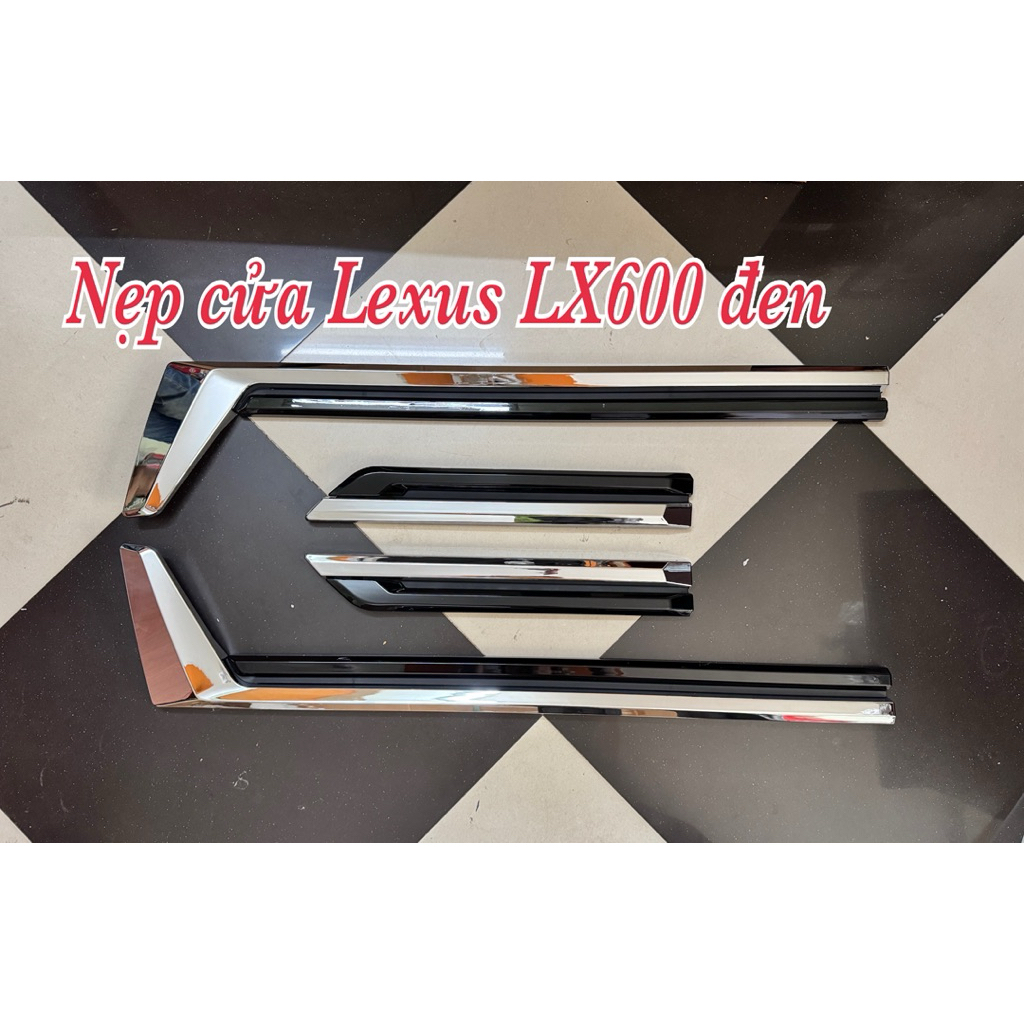 Ốp hông Nẹp sườn theo xe Lexus LX600.