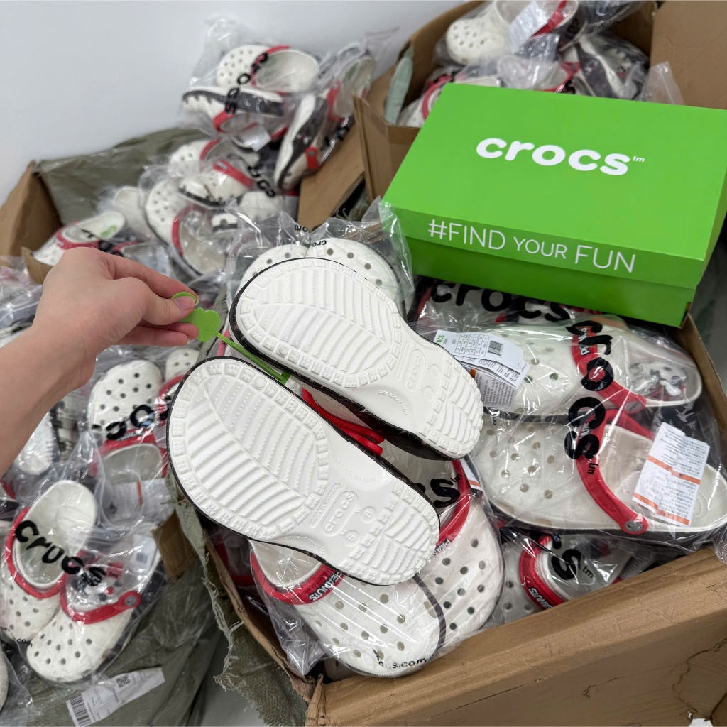 Dép Sục Crocs Snoopy Peanuts Nam Nữ Siêu Hot Cực Đẹp - Full Box Kèm Charm Cao Cấp