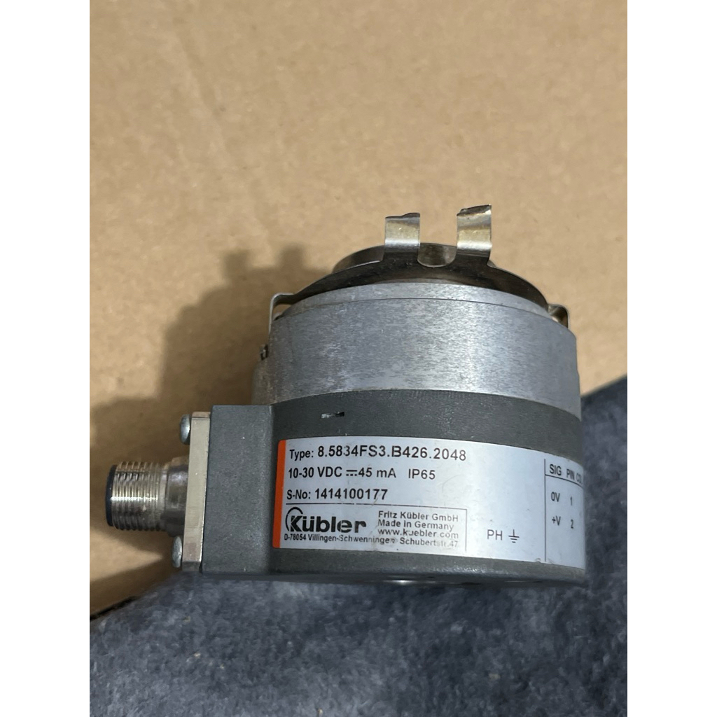 (Used) Encoder xung 2048 cốt âm 12mm Kubler 8.5834FS3.B426.2048