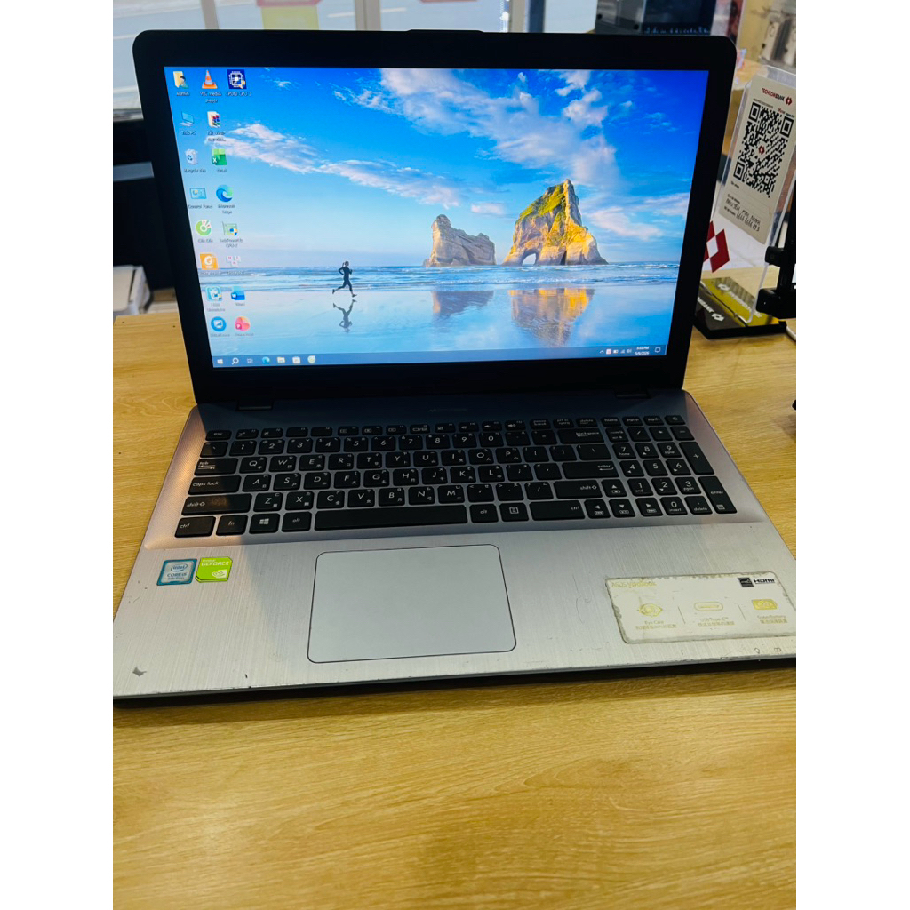 Laptop Asus 15inh i5 8250U. VGA Nivida MX150 4GB