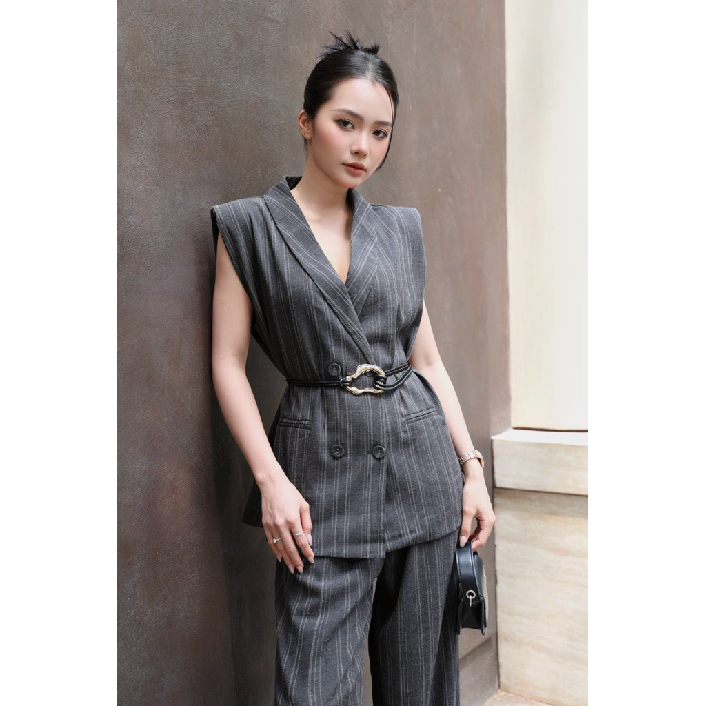 [EM CHIC] Set vest thiết kế dáng xuông cá tính hoạ tiết kẻ hách dáng thời thượng | BigBuy360 - bigbuy360.vn