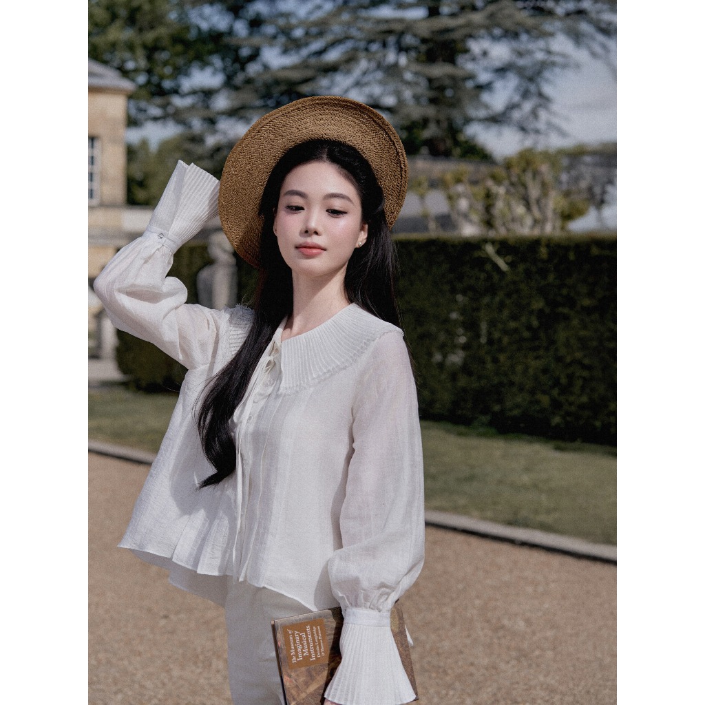 Áo Sơ Mi Tơ Chất Tơ Dáng Suông Cổ Bèo Thiết Kế Tay Áo Cách Điệu Bồng Veo's Màu Trắng - Mirae Shirt | BigBuy360 - bigbuy360.vn