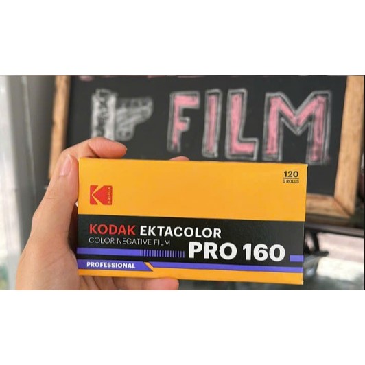 Film chụp ảnh khổ 120 Kodak Ektacolor 160 indate 2028 khổ 120 (medium format)