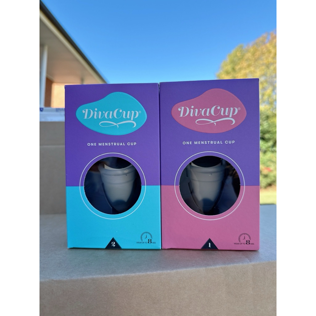 Cốc nguyệt san Diva Cup, xuất xứ Canada, sẵn 2 size, duy nhất màu trắng, thương hiệu lâu đời và phổ 