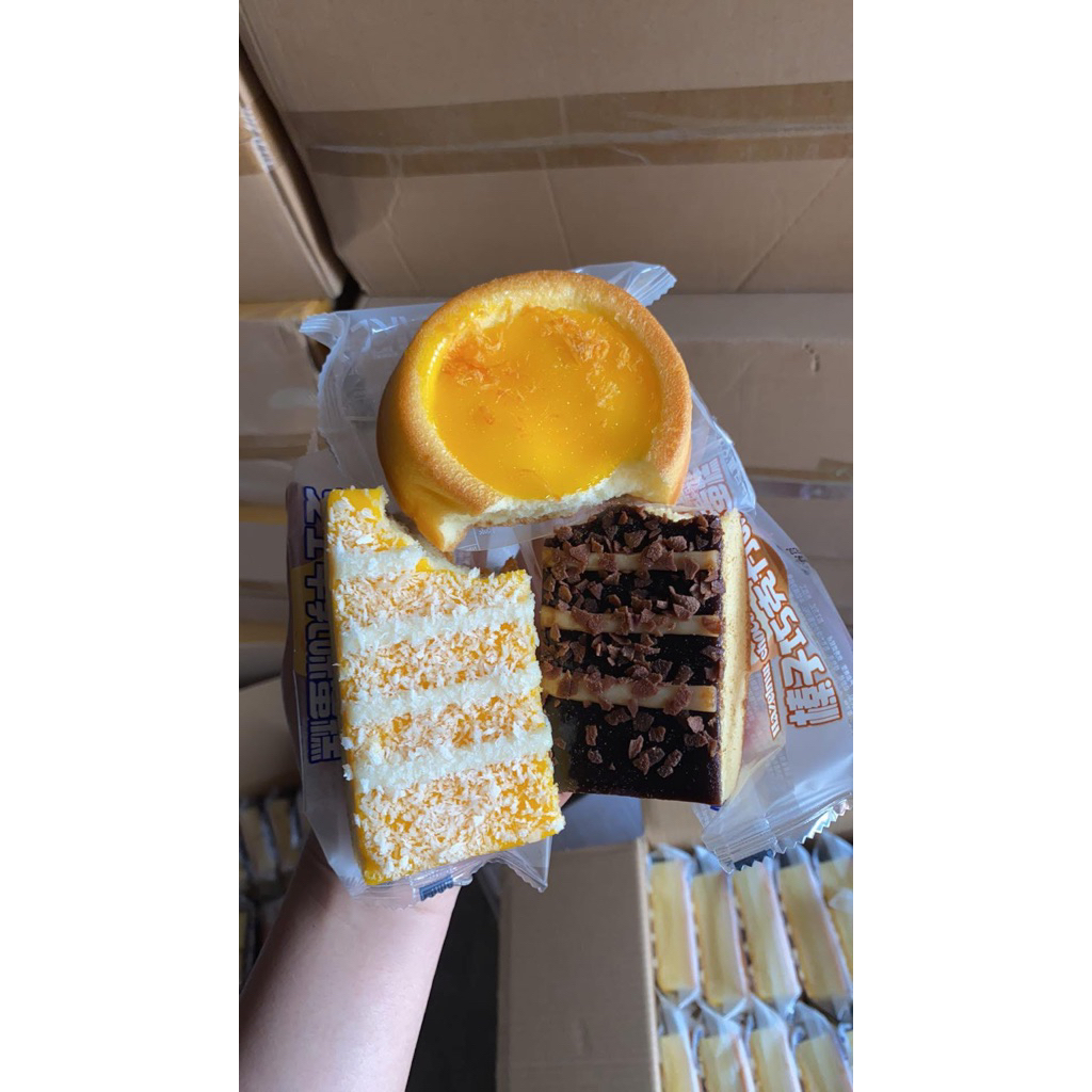 Thùng 2KG bánh hãng Manigin ( mix 3 vị) date 18/6