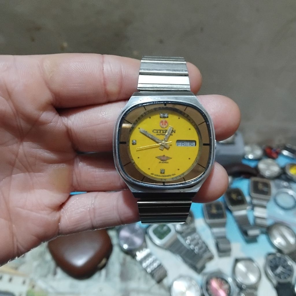 Đồng hồ Citizen automatic cổ 4 hạt