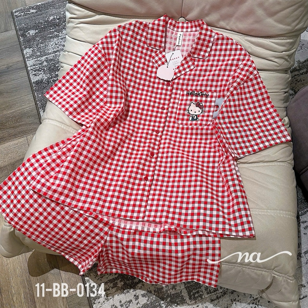 Bộ ngủ kẻ đỏ cộc đùi hello kitty BB-0134