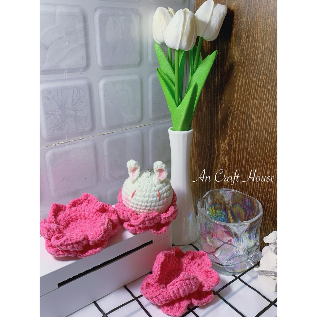 [HÀNG SẴN] Móc Khoá Len Thỏ Đài Sen - An Craft House