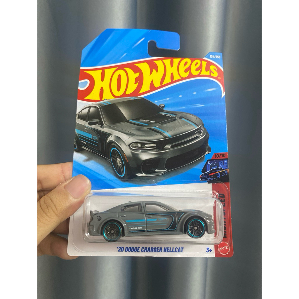 Xe Mô Hình Hot Wheels 20 DODGE CHARGER HELLCAT
