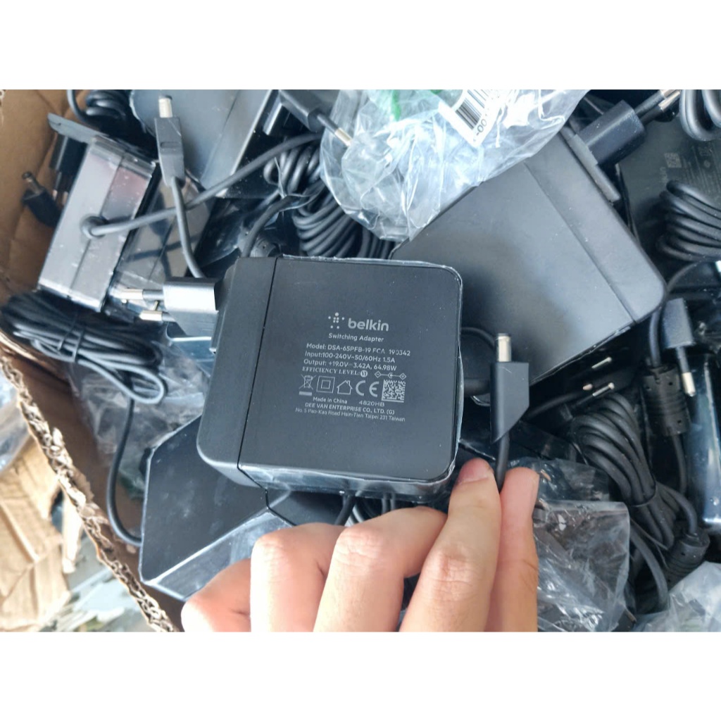Nguồn Adapter Belkin 19V - 3,42A - 65W chính hãng Chân To 5.5x2.1mm Thanh Lý Công Ty Chính Hãng