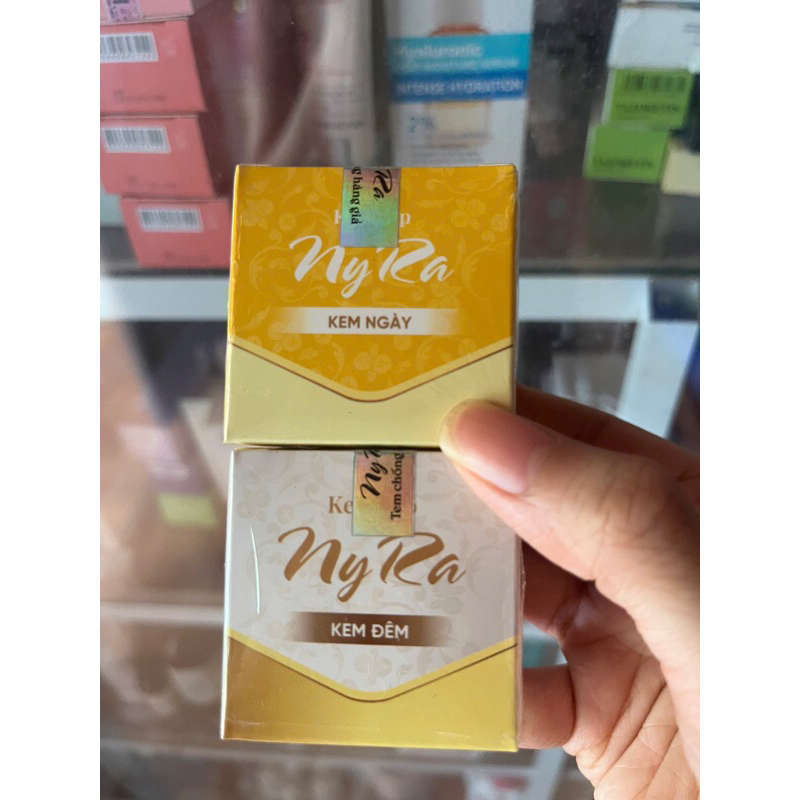 Kem Ny Ra Ngày Đêm