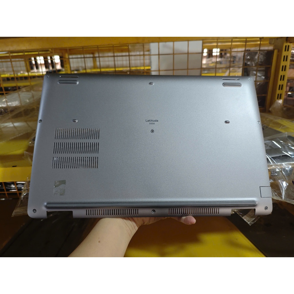 Mặt D vỏ Laptop Dell Latitude 5550 E5550 zin tháo máy