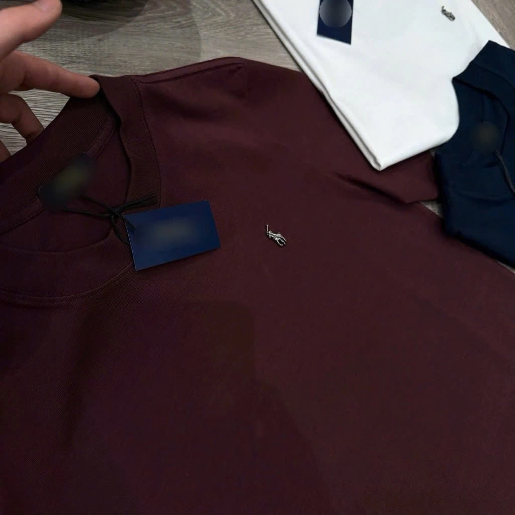 Áo phông nam nữ Premium Cotton thân trơn tag logo cao bồi kim loại ngực dày dặn basic siêu hot | BigBuy360 - bigbuy360.vn