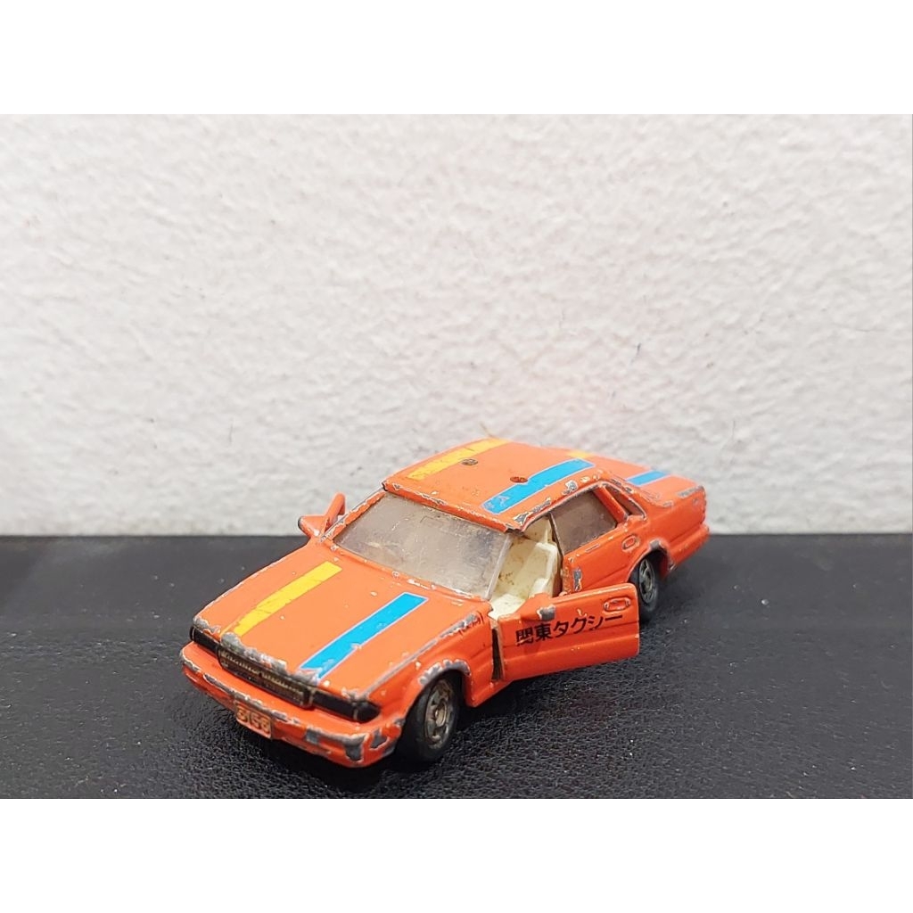 Xe mô hình Tomica Nissan Cedric Taxi - Made in Japan