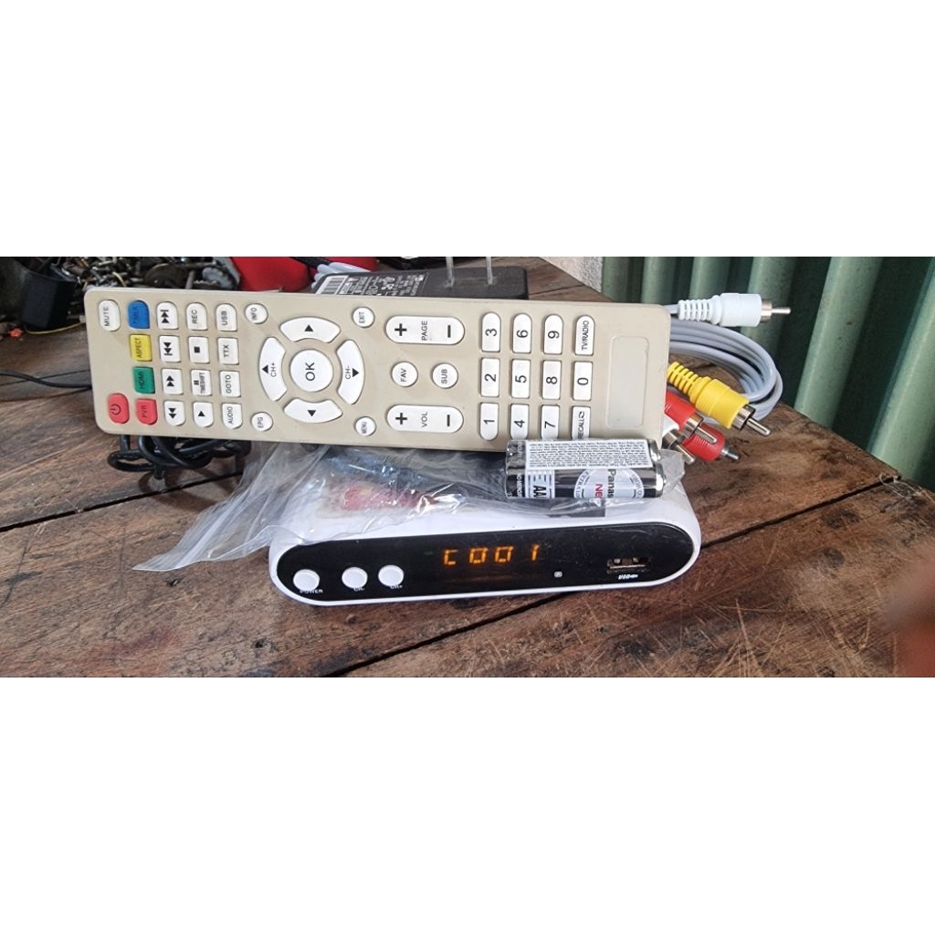 Đầu thu kĩ thuật số mặt đất Thế Hệ Mới model THM-3568 DV3 T2 đầu thu củ sài tốt,cho phép bạn xem đủ 