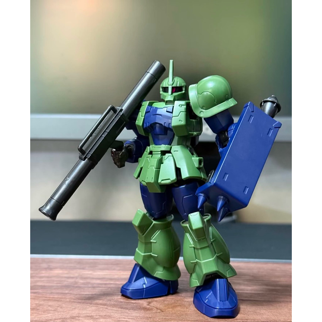 Mô hình HG UC MS-05 Zaku I - Principality Of Zeon Mass Production - 064 Bandai  - GundamGao