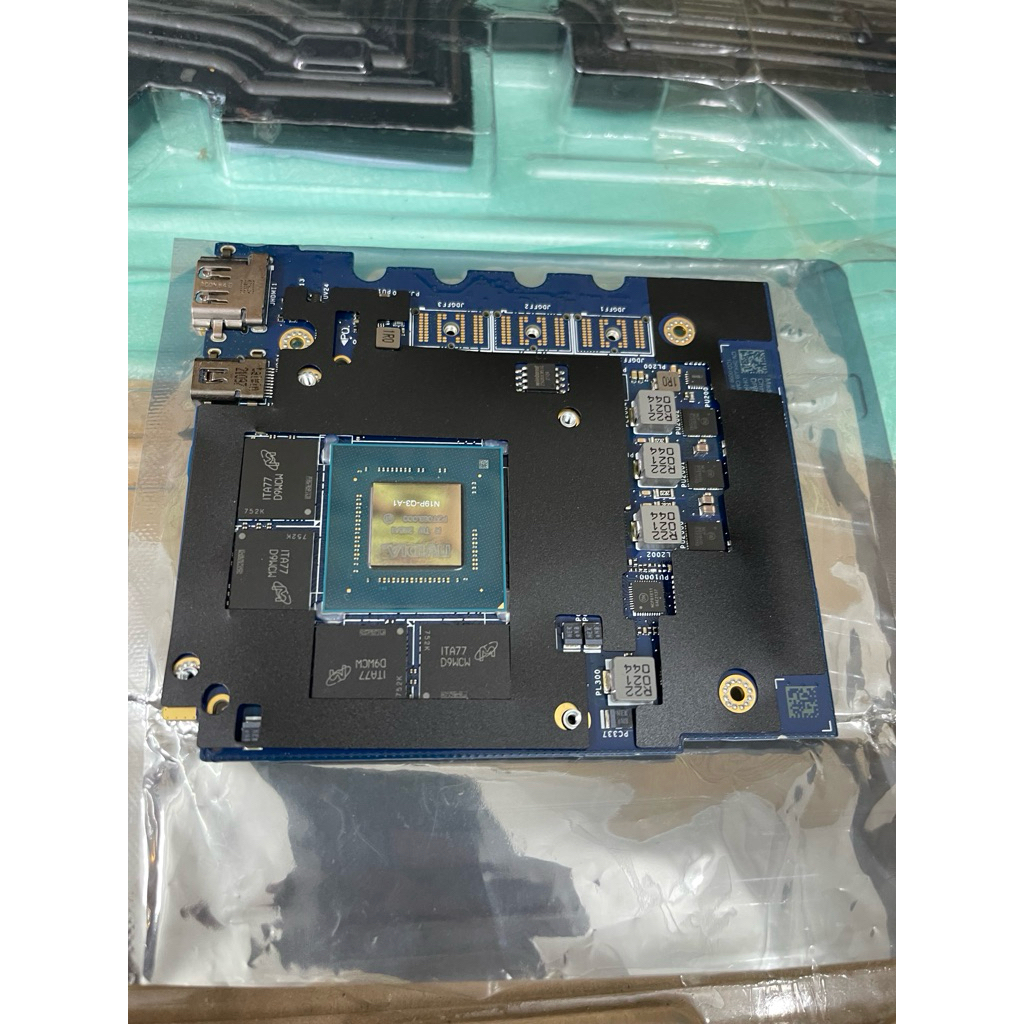 Card màn hình rời T2000 Nvidia dành cho Dell Precision 7550