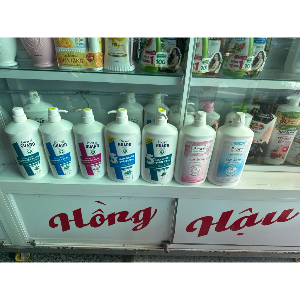sữa tắm biore