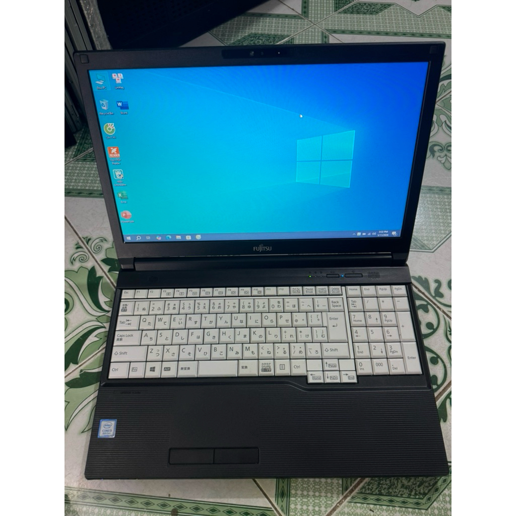 laptop fujitsu i3 8145u/8g /ssd 128g+hdd 320g