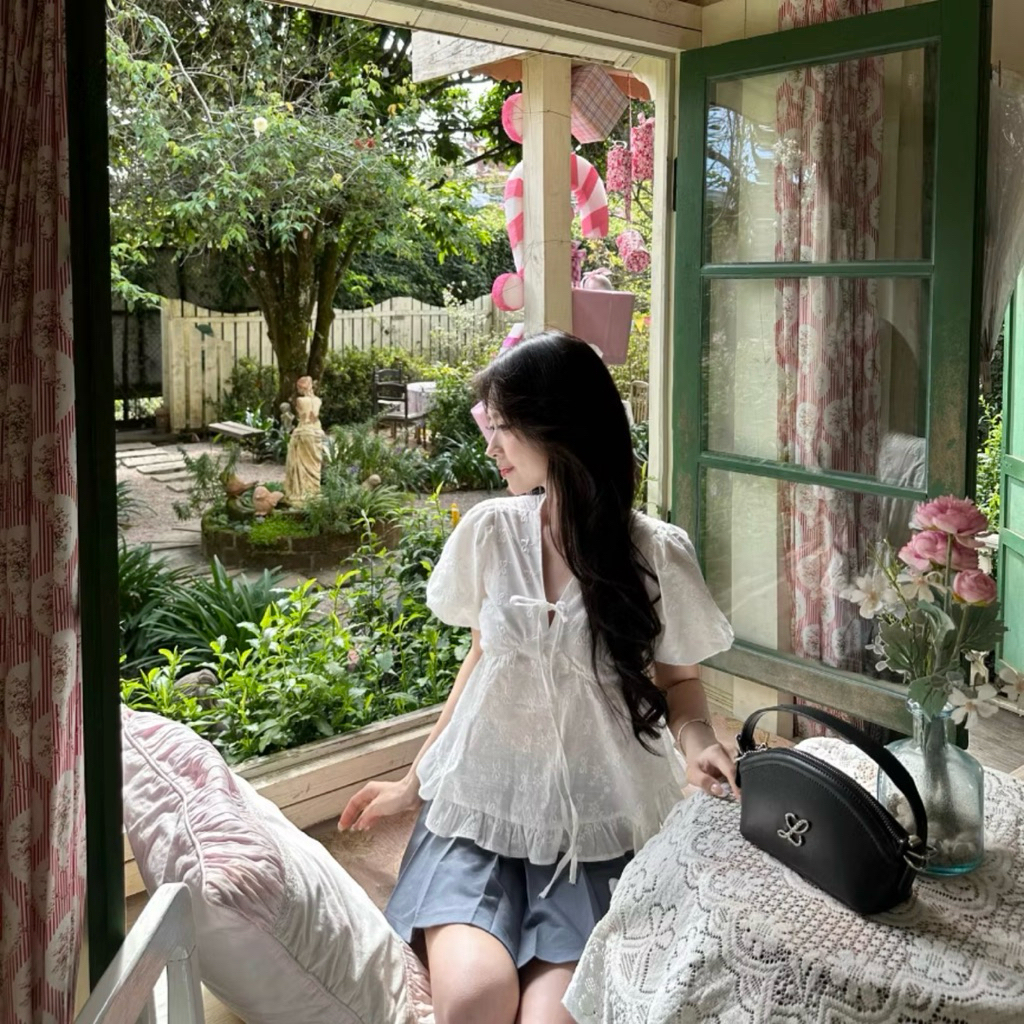 [new] LUNA.Clothing | Bow Flower- Áo babydoll tay phồng cột nơ thêu, phối chun bo eo size S