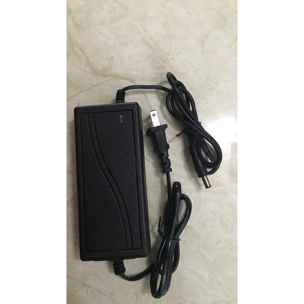 Nguồn Adapter 12V 5A cho đèn Led