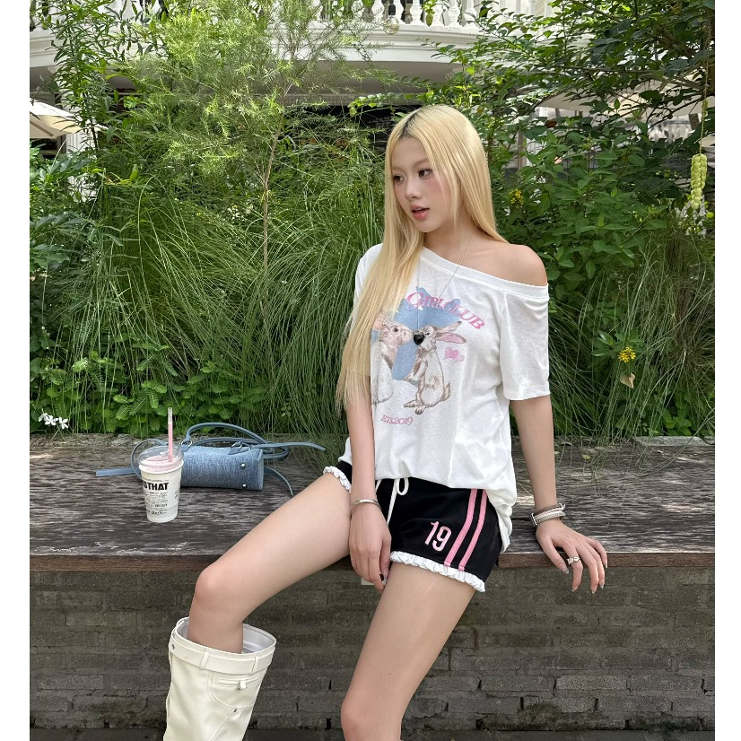 Quần short nữ MONÁ ôm dáng hoạ tiết chấm bi dây rút eo - POPPIE SHORTS | BigBuy360 - bigbuy360.vn