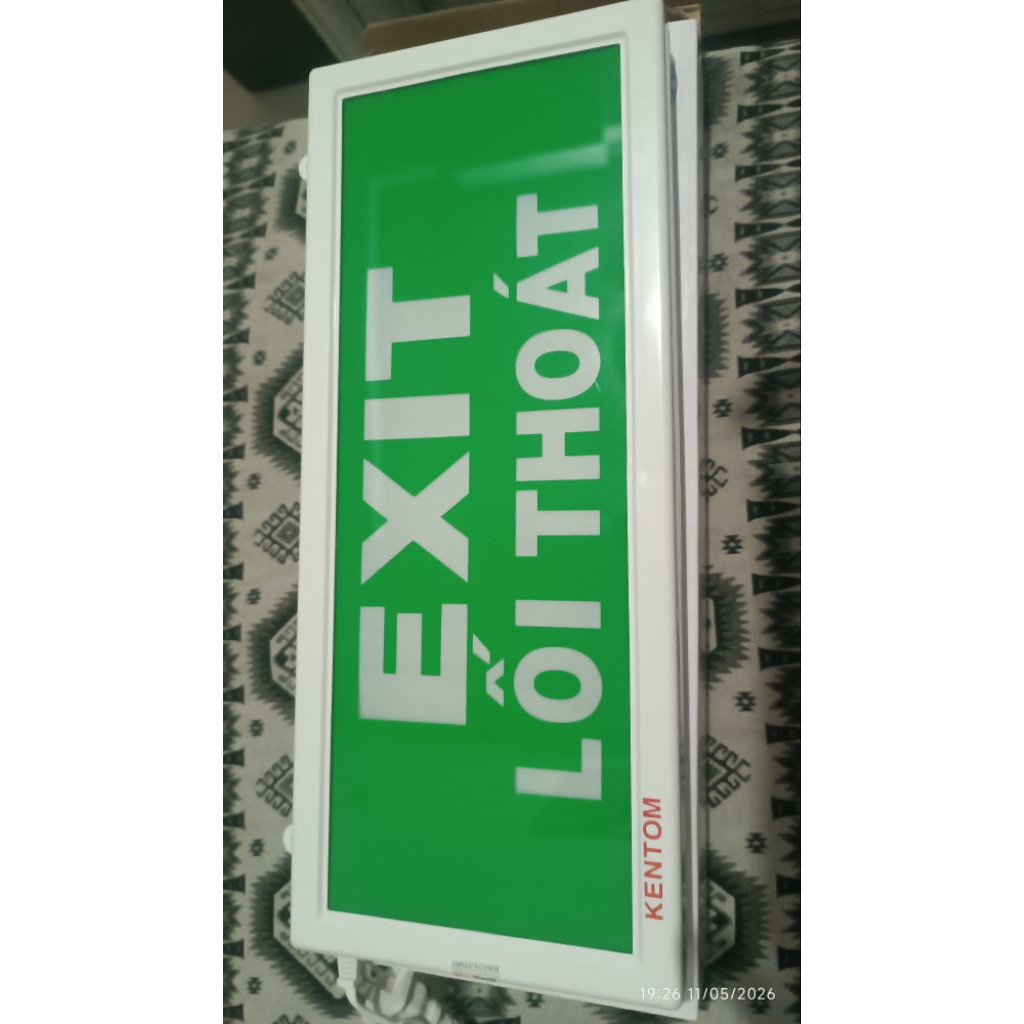 đèn exit một mặt không chỉ hướng kentom kt110 có tem kiểm định