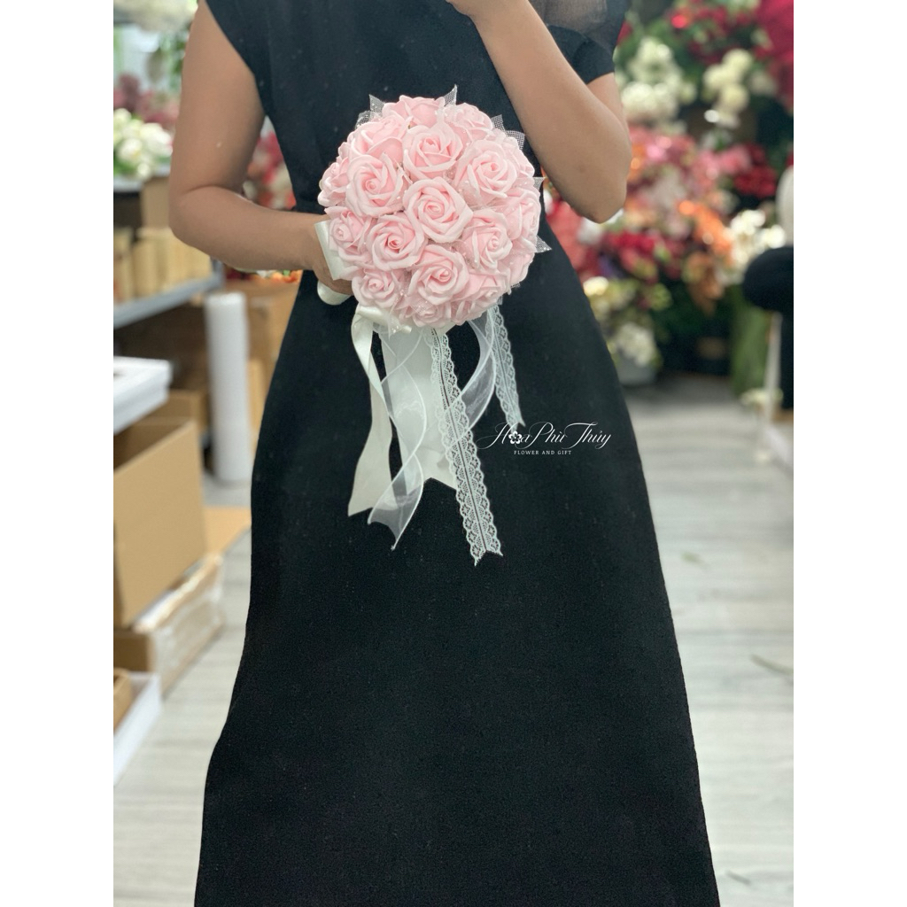 Bó hoa cưới sáp thơm tone hồng phấn